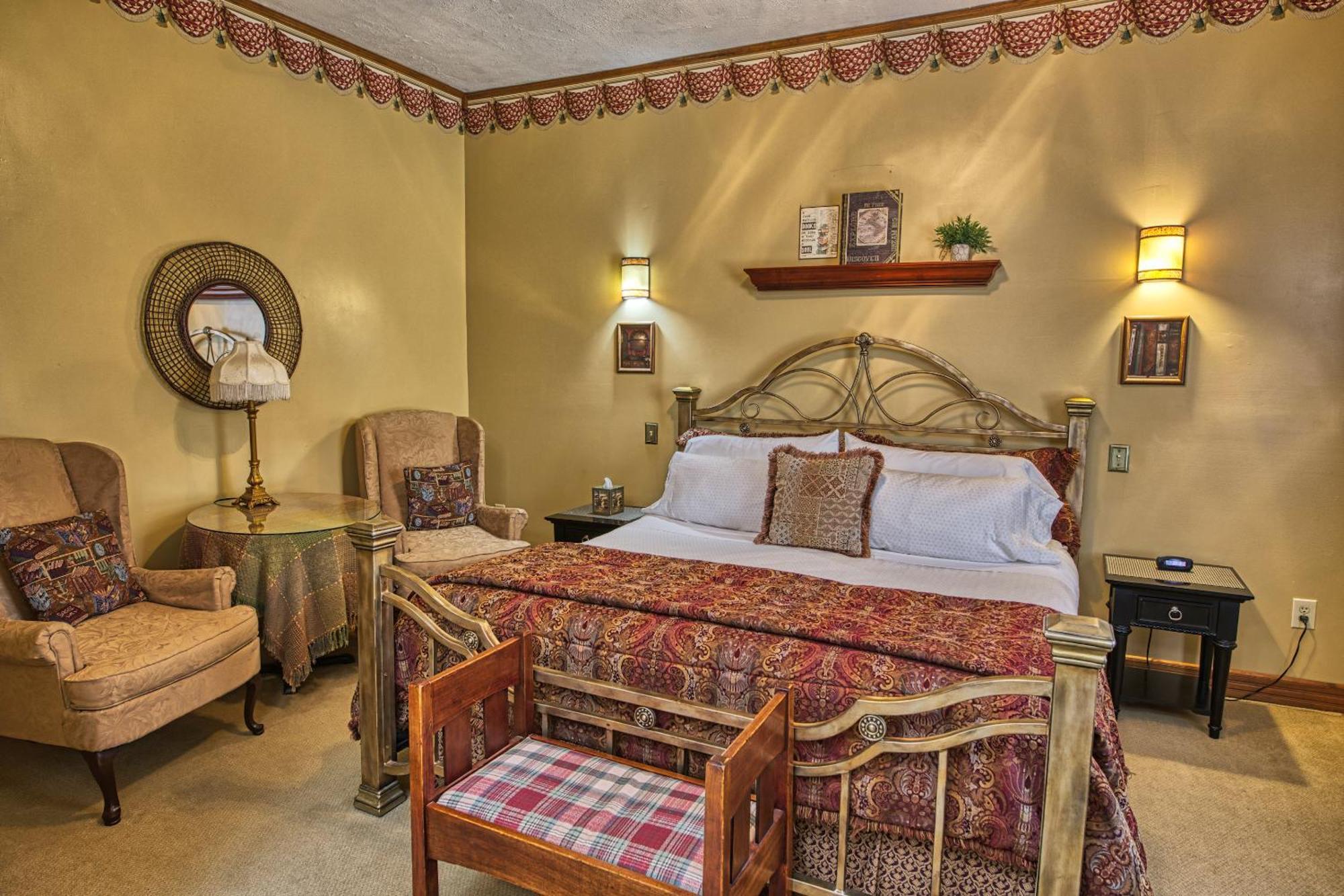 Lake Luzerne Rockwell Falls Inn And Wine Bar חדר תמונה