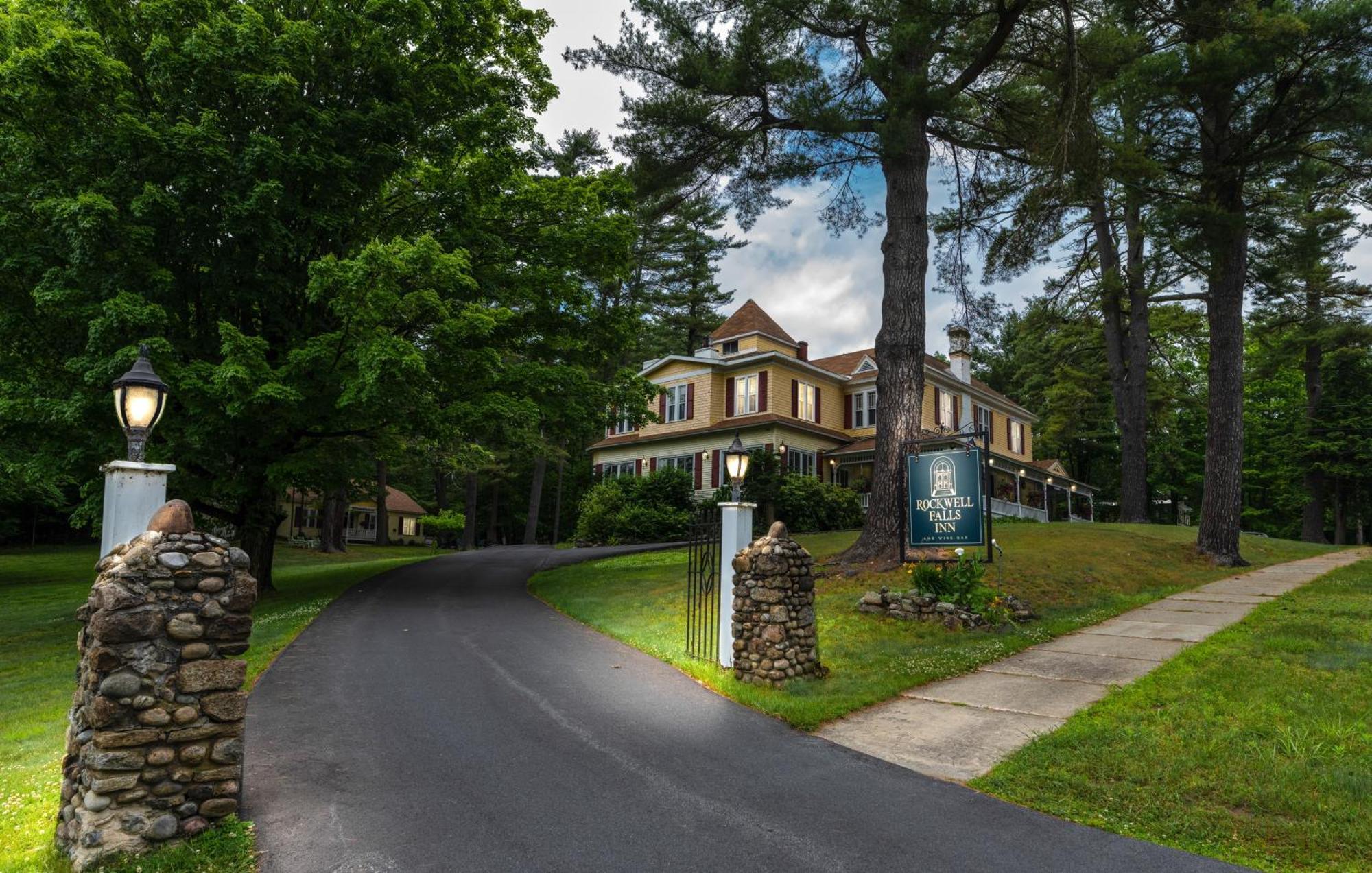 Lake Luzerne Rockwell Falls Inn And Wine Bar מראה חיצוני תמונה